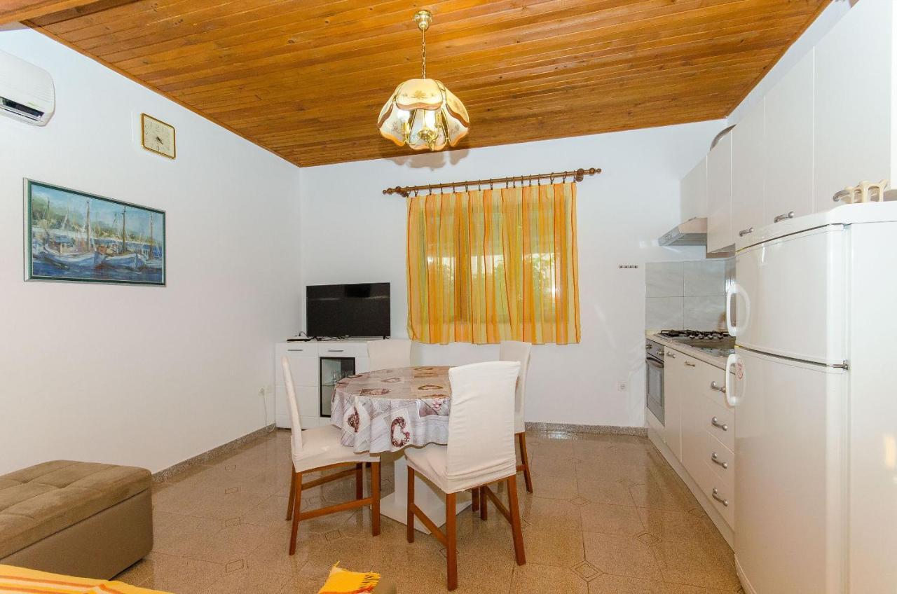 Apartments Marinko Makarska Esterno foto